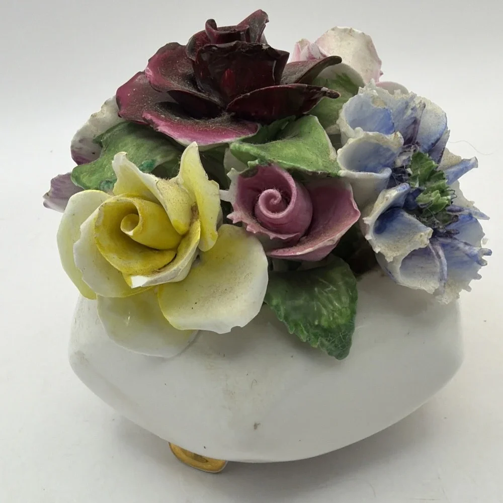Radnor Bone China Figurine Footed Floral Bouquet 4